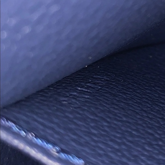 Louis Vuitton Escale Pochette Cosmetique - Picture 5 of 5